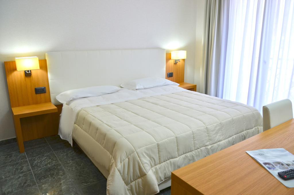 Vea Resort Hotel Меркато-Сан-Северино Номер фото