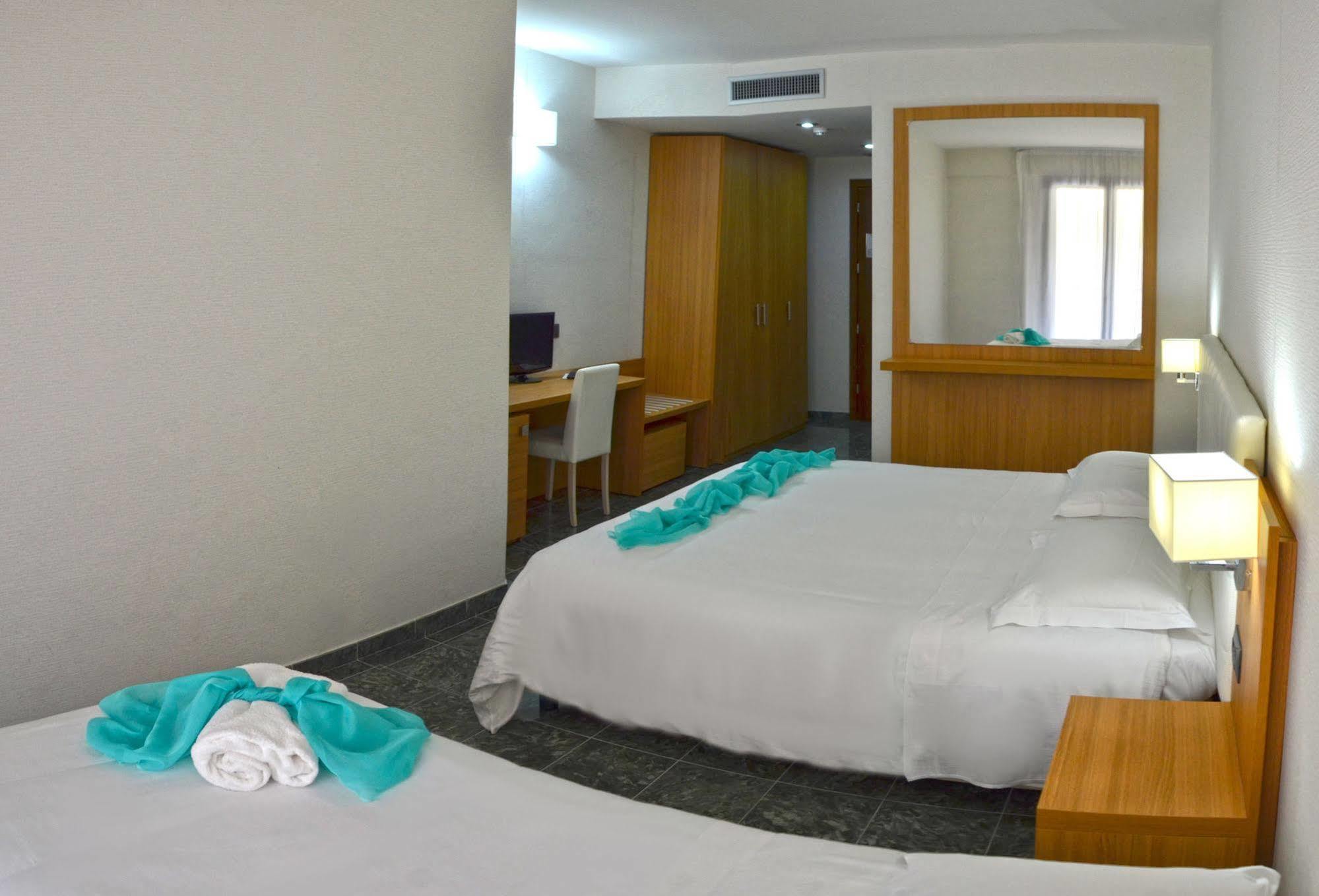 Vea Resort Hotel Меркато-Сан-Северино Экстерьер фото